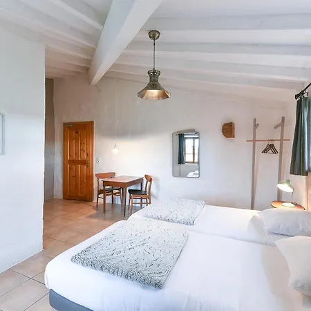 Hotel La Plaine 3*