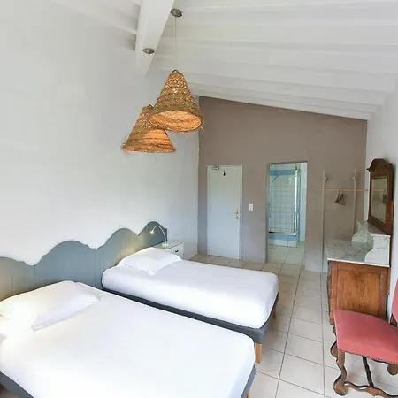La Plaine Hotel
