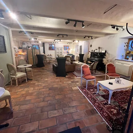 La Plaine Hotel 3*